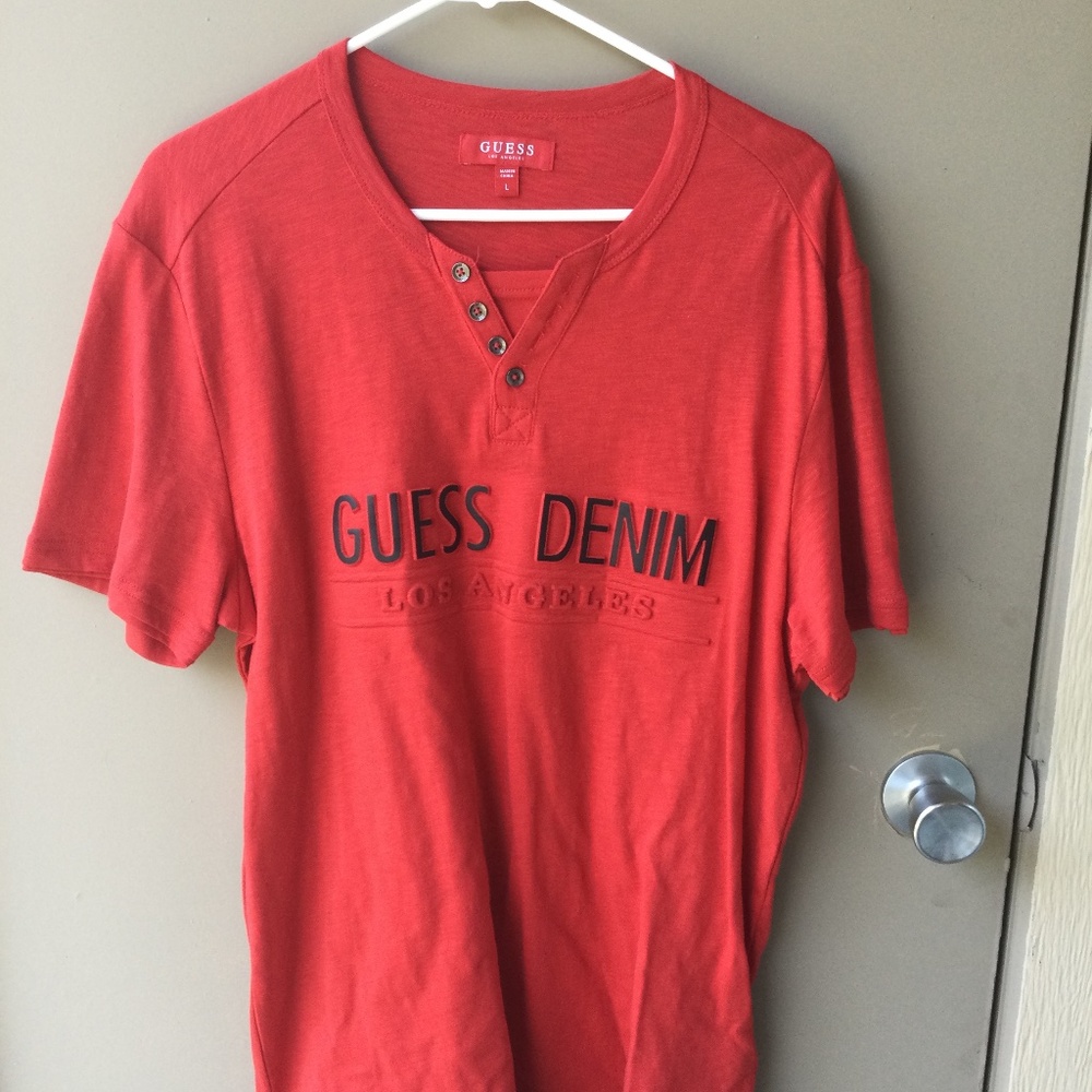Guess Red Logo Mens V-Neck Top Size Large